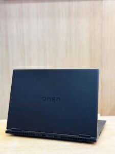 HP OMEN 15