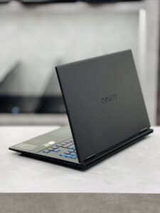 HP OMEN 15