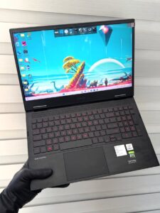 HP OMEN 15 GAMING